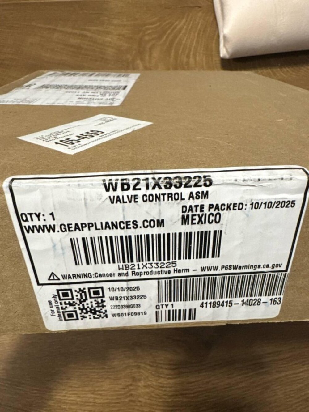 WB21X33225 gas valve GE original BRAND NEW OEM